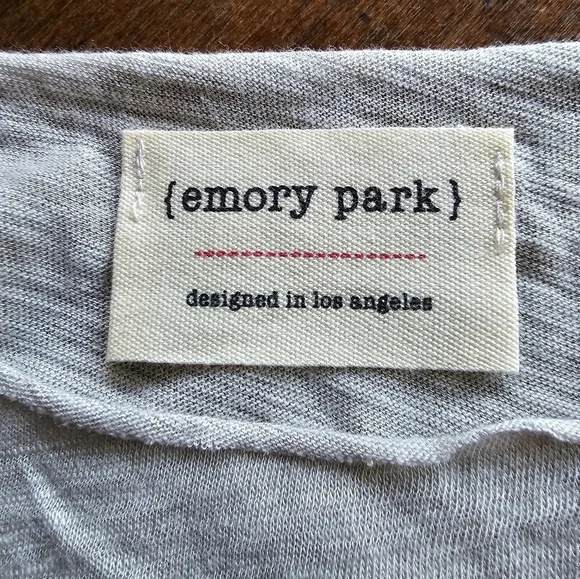 Emory Park Chaos Born Free Distressed Short Sleeve Graphic TShirt - Picture 16 of 17